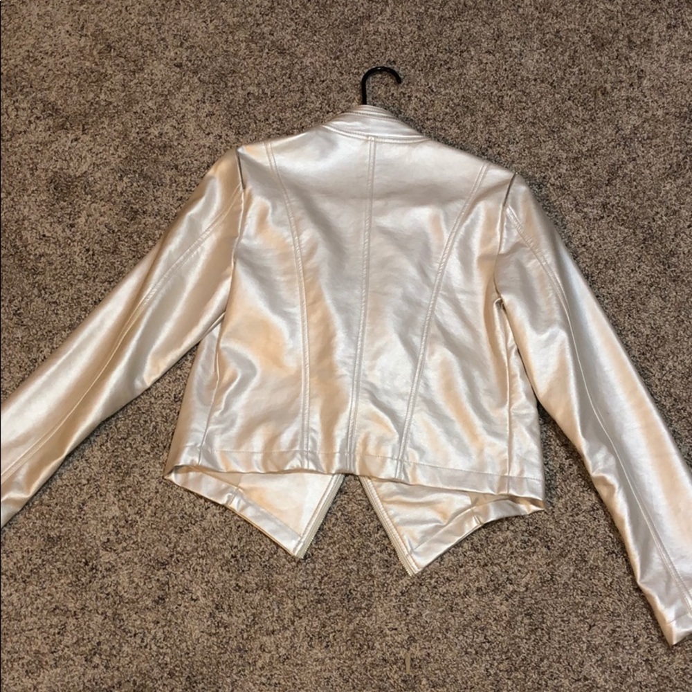 Jacket - Picture 5 of 8